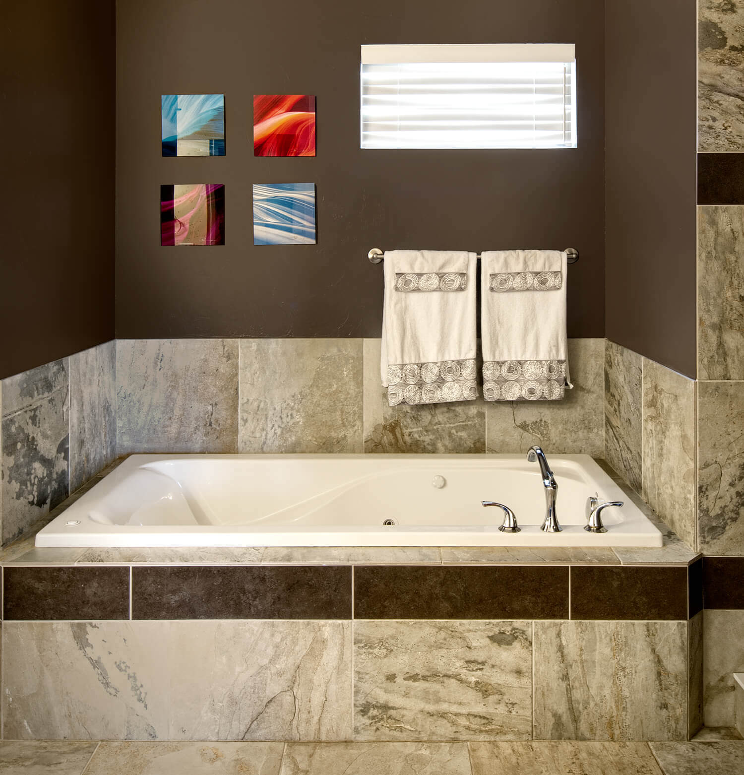 tub in master bath - Bones custom home
